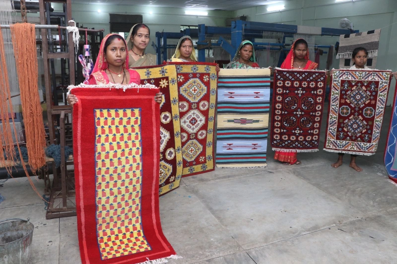 Taru Shilp-Weaving Dari and Kaleen